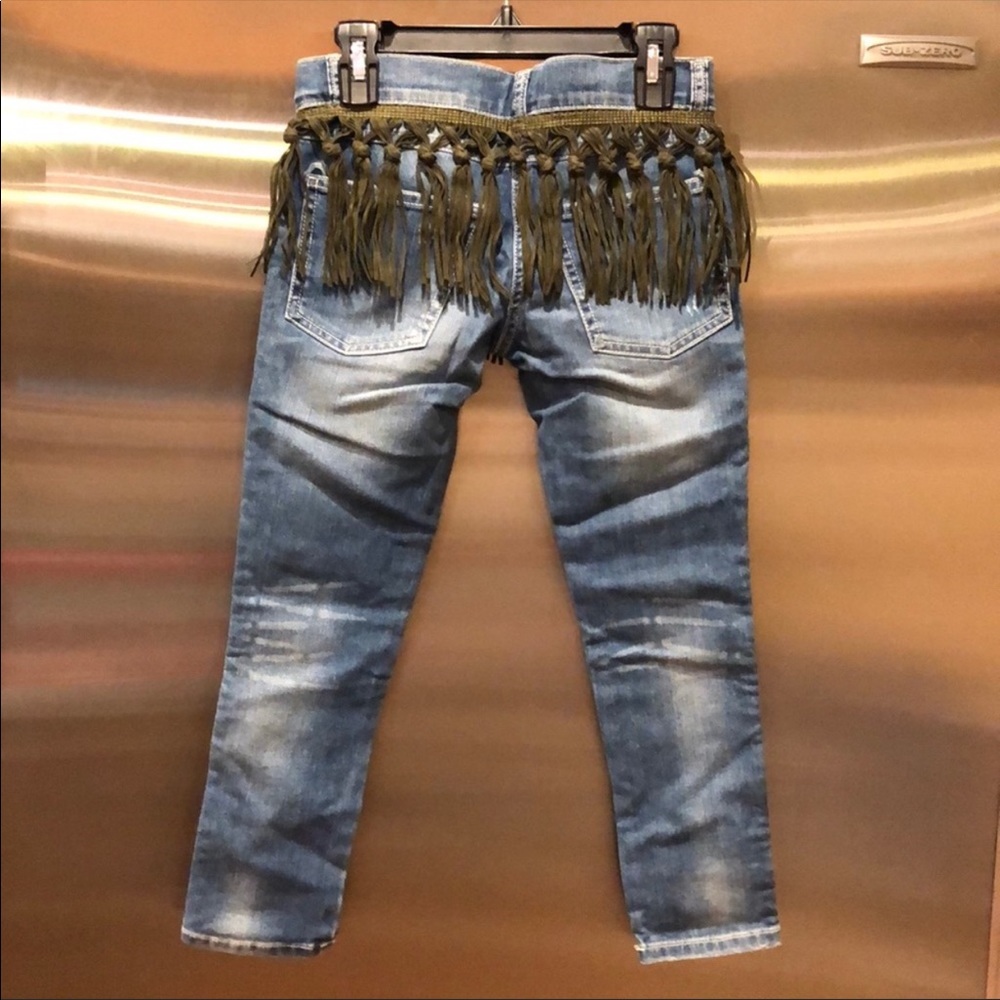 IOIO Jeans - Picture 8 of 8